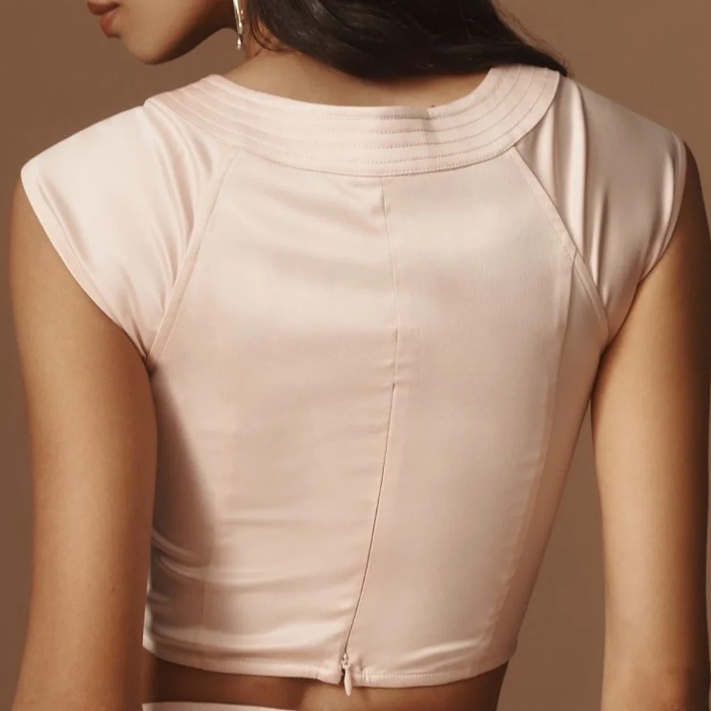 Anthropologie Scoop-Neck Silky Crop Top Peach Back Zip - Picture 2 of 5